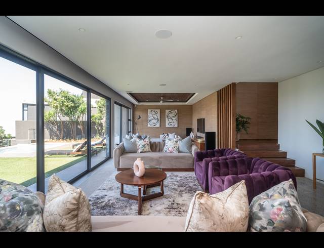 4 BEDROOM HOUSE FOR SALE IN UMHLANGA RIDGE